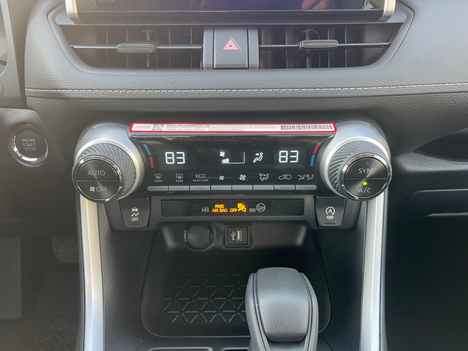 2T3W1RFV3SC364833 2025 Toyota RAV4 XLE