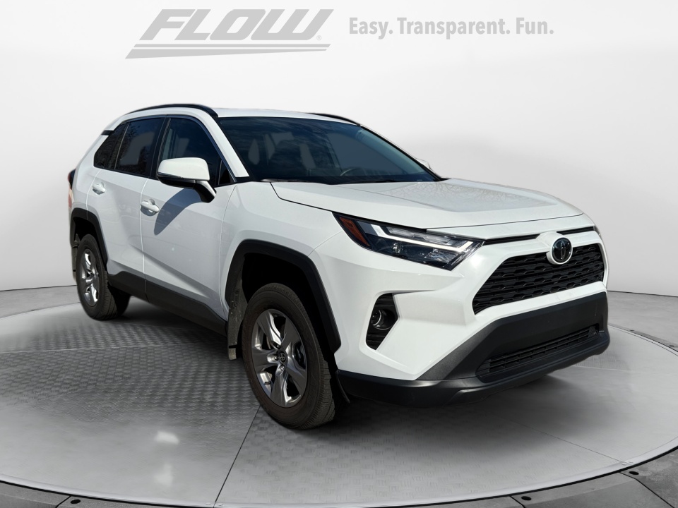 2025 Toyota RAV4 XLE FWD
