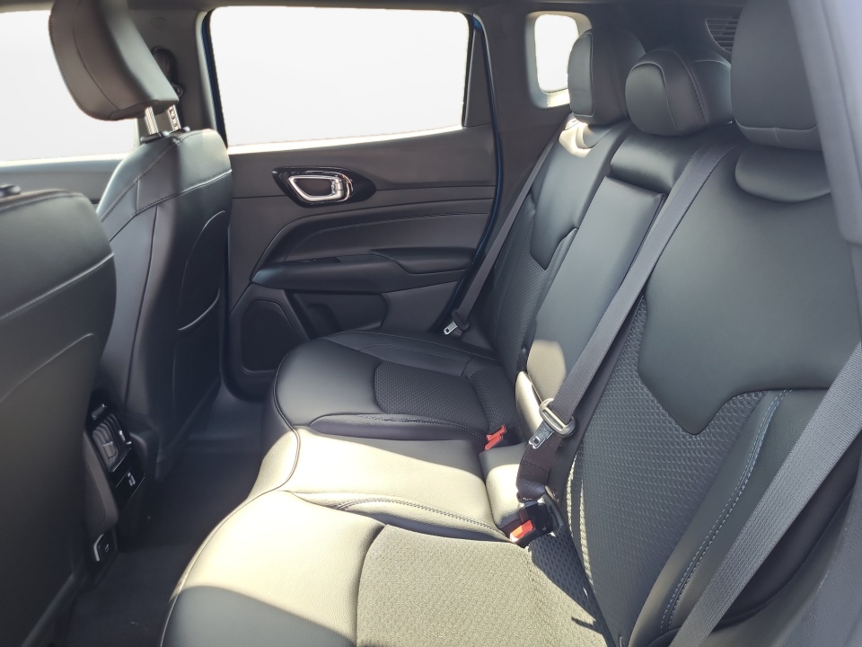 3C4NJDBN0TT235573 2026 Jeep Compass Latitude Altitude