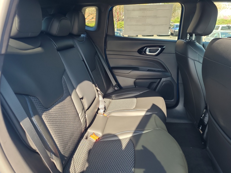 3C4NJDBN0TT235573 2026 Jeep Compass Latitude Altitude