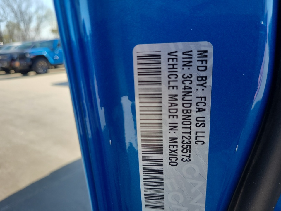 3C4NJDBN0TT235573 2026 Jeep Compass Latitude Altitude