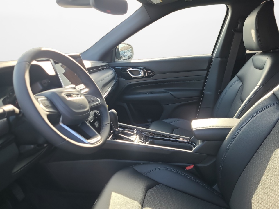 3C4NJDBN2TT235574 2026 Jeep Compass Latitude Altitude