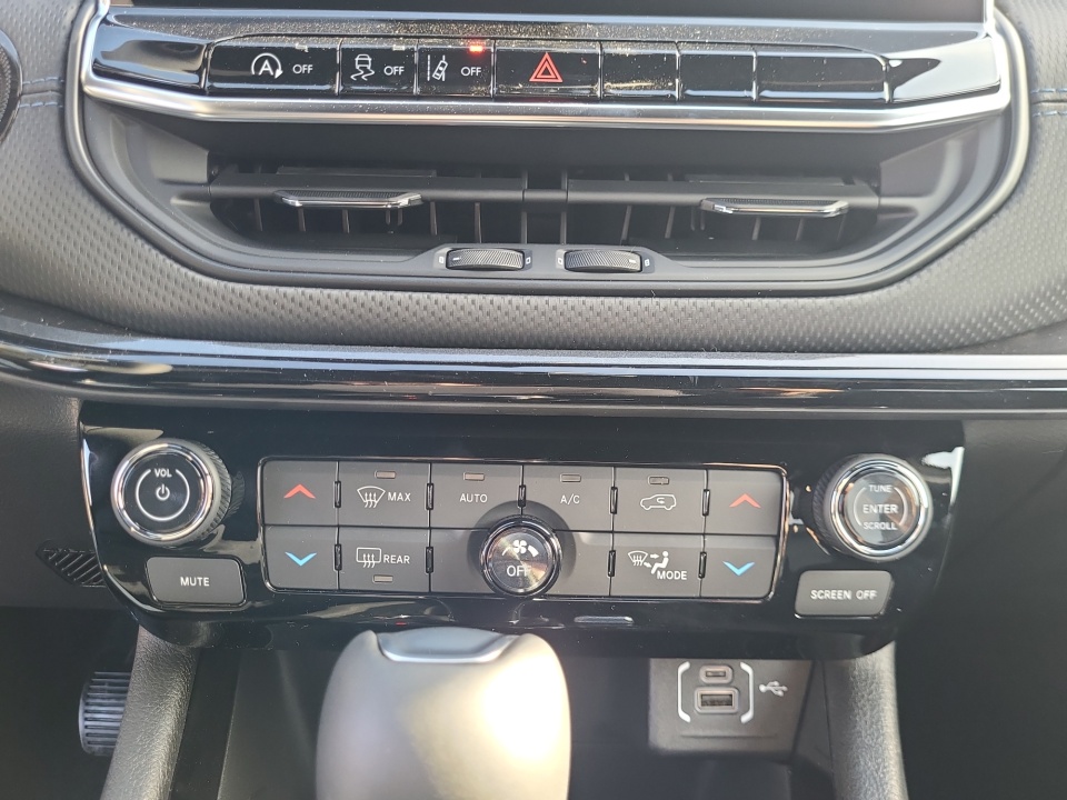 3C4NJDBN2TT235574 2026 Jeep Compass Latitude Altitude