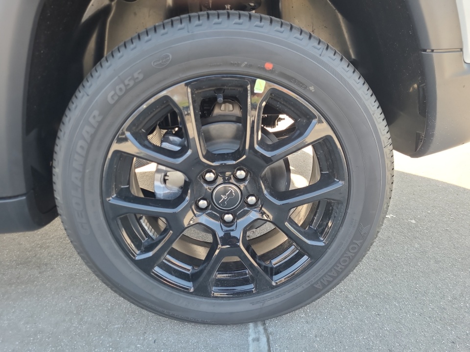 3C4NJDBN2TT235574 2026 Jeep Compass Latitude Altitude