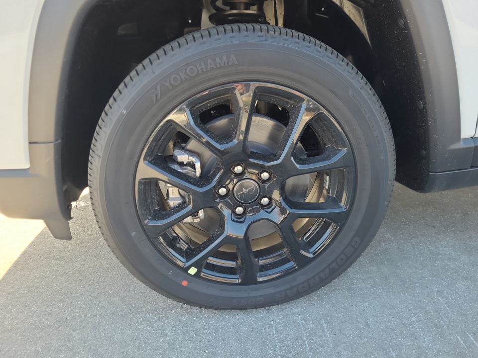 3C4NJDBN2TT235574 2026 Jeep Compass Latitude Altitude