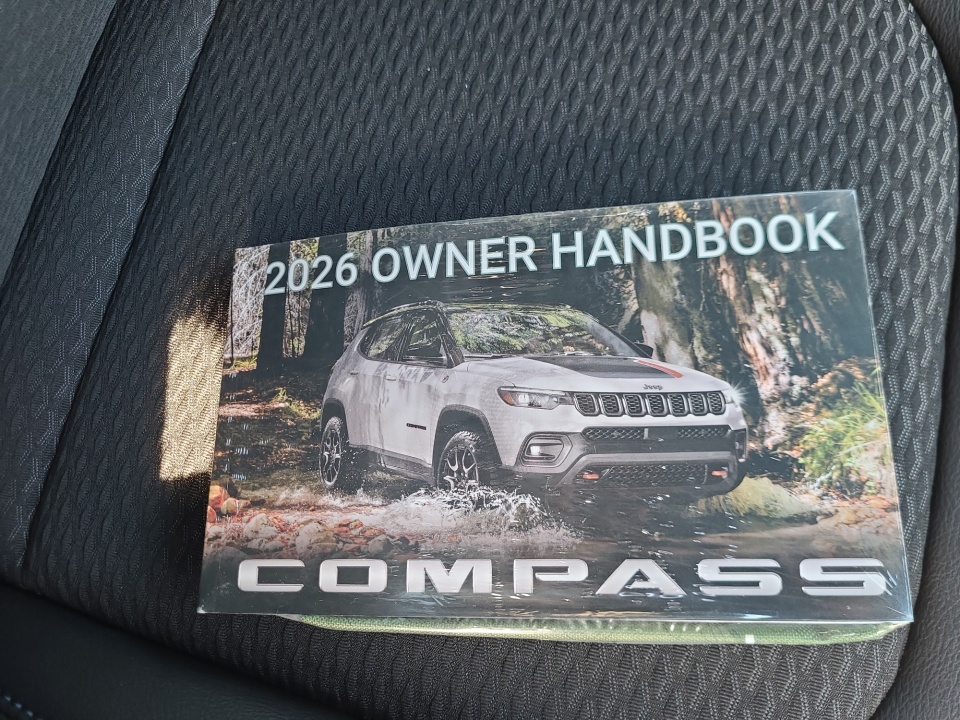 3C4NJDBN2TT235574 2026 Jeep Compass Latitude Altitude