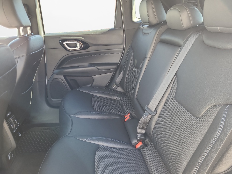 3C4NJDBNXTT151518 2026 Jeep Compass Latitude