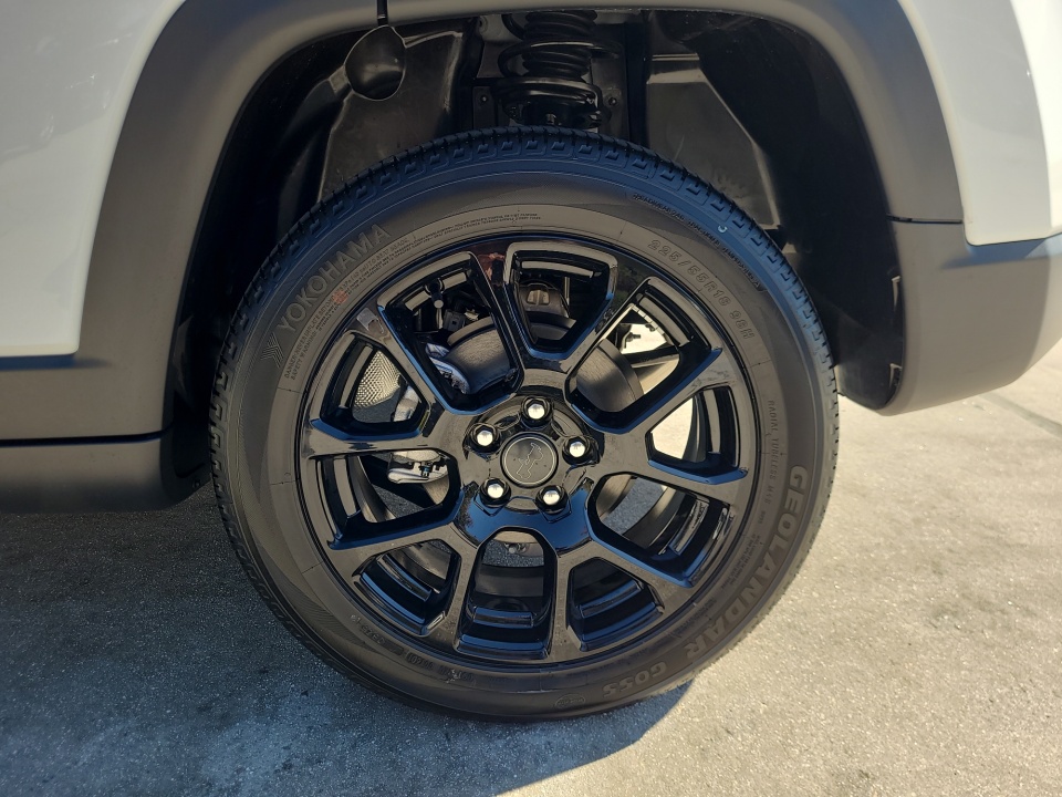 3C4NJDBNXTT151518 2026 Jeep Compass Latitude