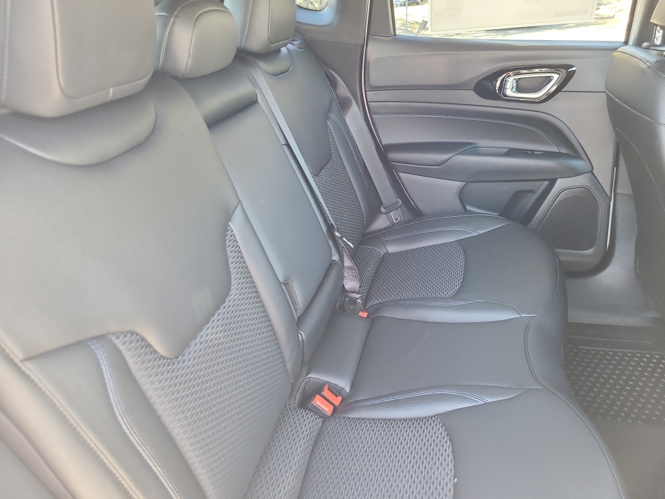 3C4NJDBNXTT151518 2026 Jeep Compass Latitude