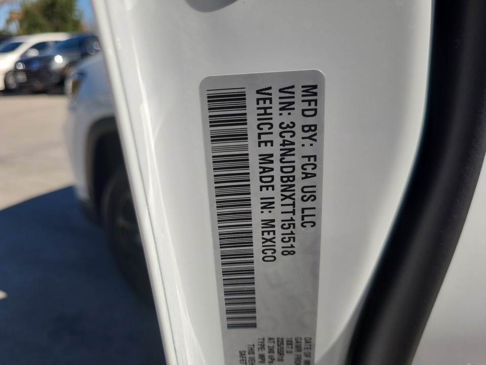 3C4NJDBNXTT151518 2026 Jeep Compass Latitude