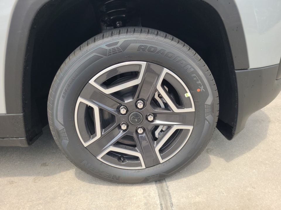 3C4PJMB26TT232384 2026 Jeep Cherokee Laredo