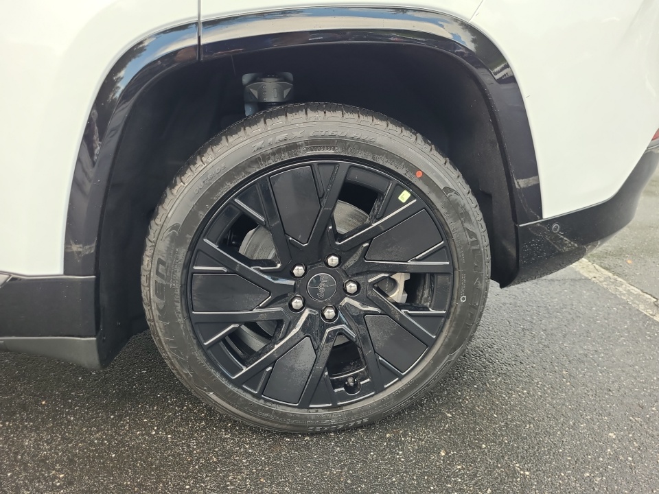 3C4RJNAK9ST604685 2025 Jeep Wagoneer S Launch Edition