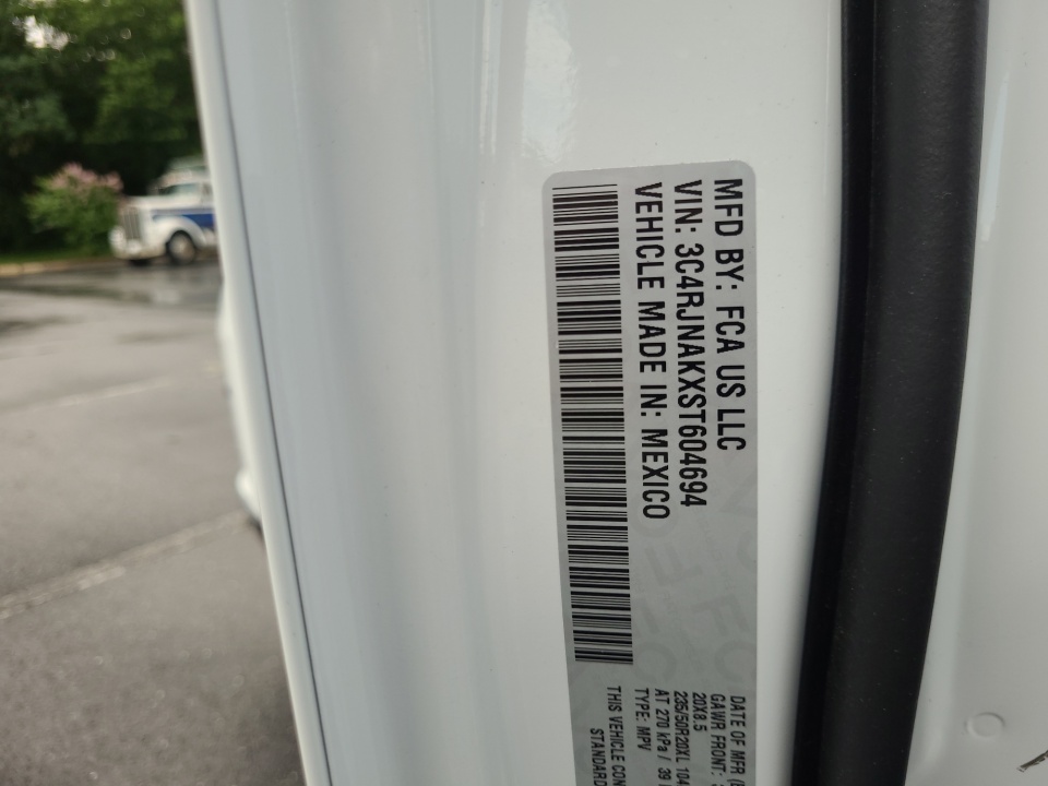 3C4RJNAK9ST604685 2025 Jeep Wagoneer S Launch Edition