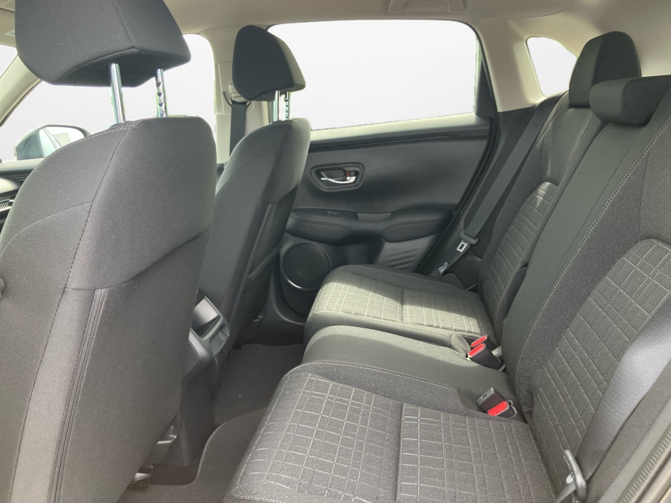 3CZRZ1H30VM703064 2027 Honda HR-V LX