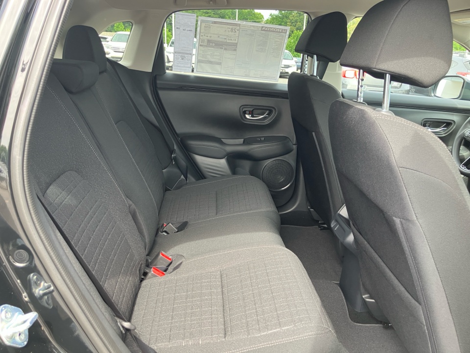 3CZRZ1H30VM703064 2027 Honda HR-V LX