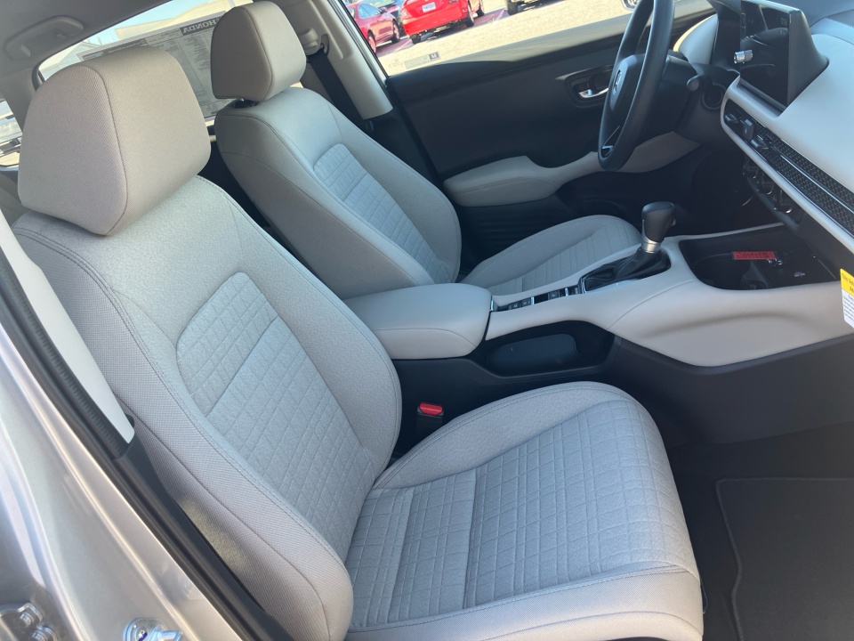 3CZRZ2H33TM737129 2026 Honda HR-V AWD LX