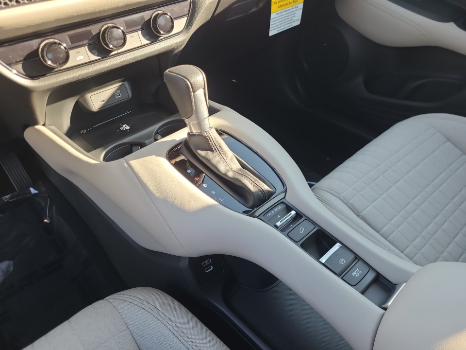 3CZRZ2H35TM750979 2026 Honda HR-V AWD LX