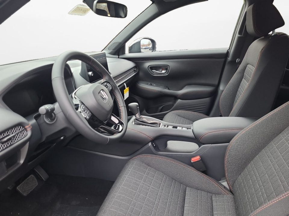 3CZRZ2H58TM749830 2026 Honda HR-V AWD Sport