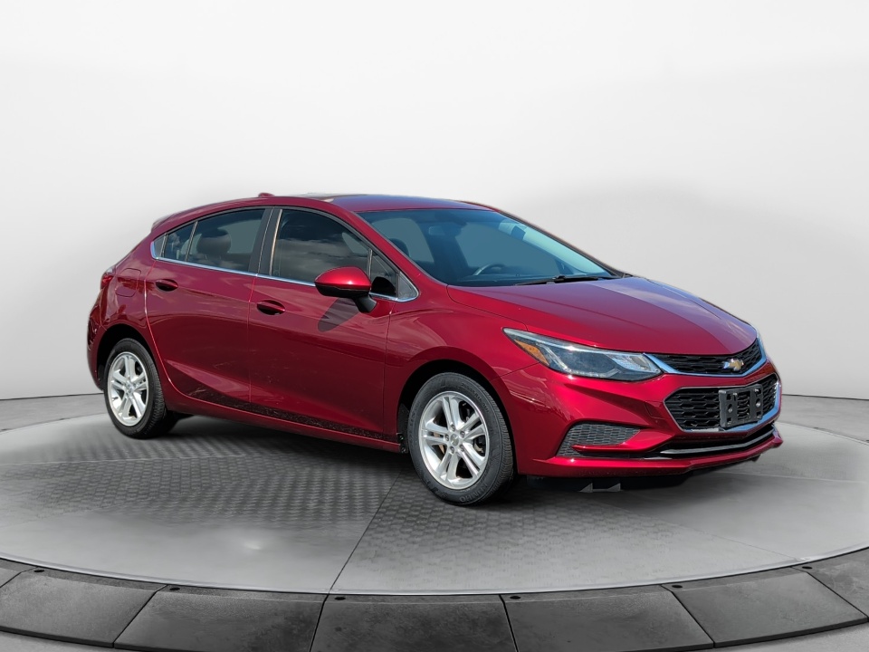 2018 Chevrolet Cruze LT Hatchback FWD   