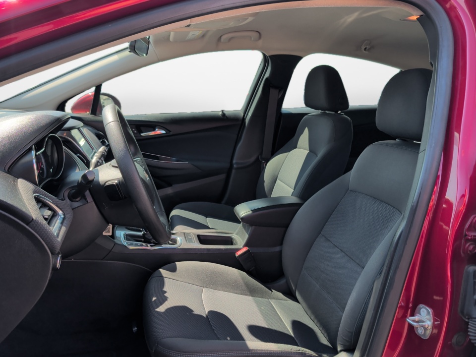 Used 2018 Chevrolet Cruze Hatchback