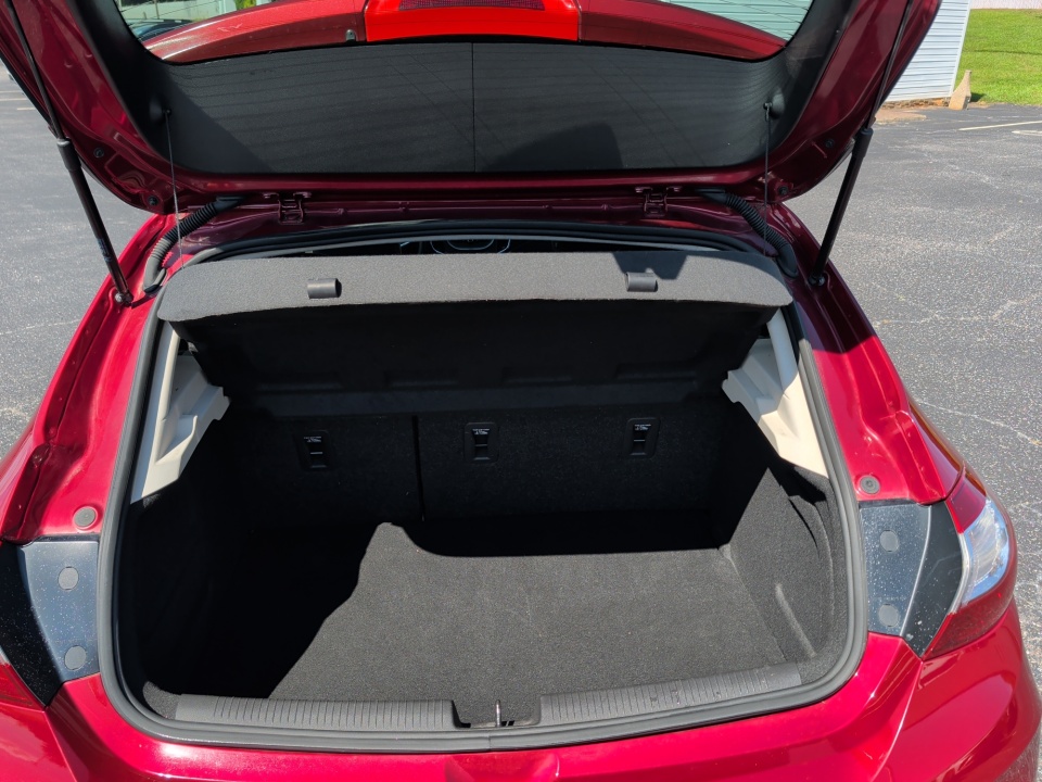 Used 2018 Chevrolet Cruze Hatchback