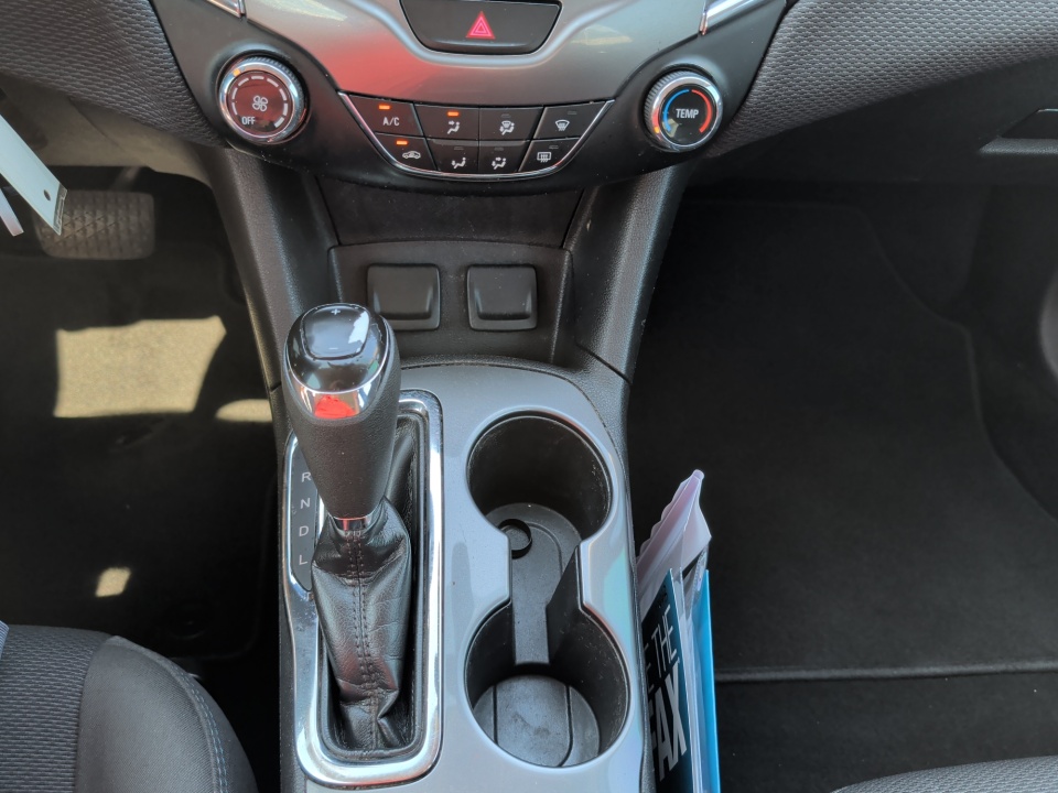 Used 2018 Chevrolet Cruze Hatchback