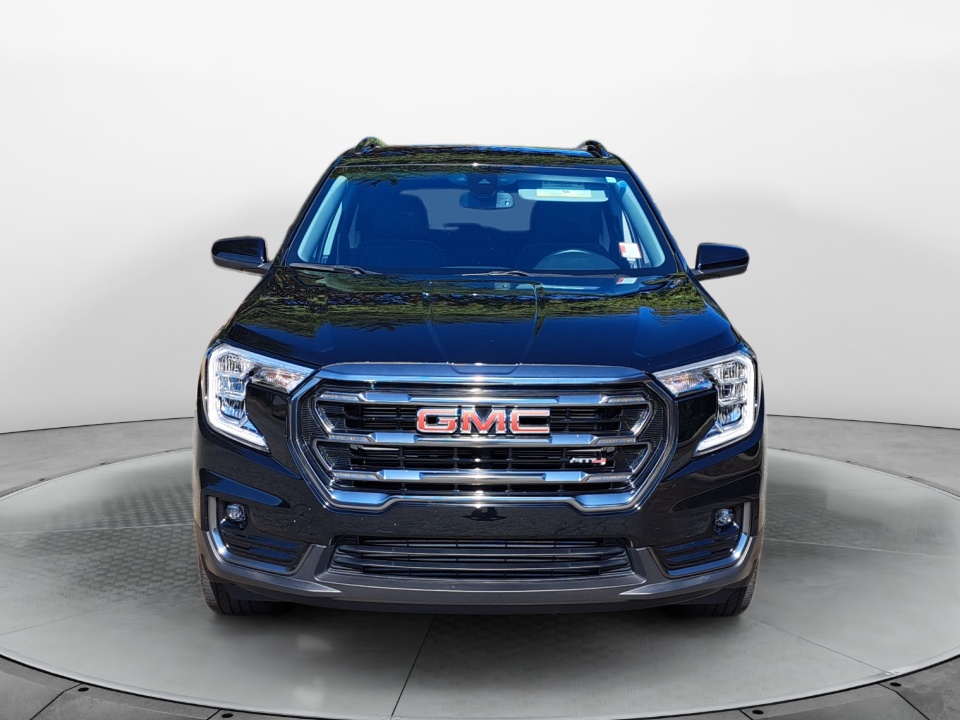Used 2024 GMC Terrain SUV