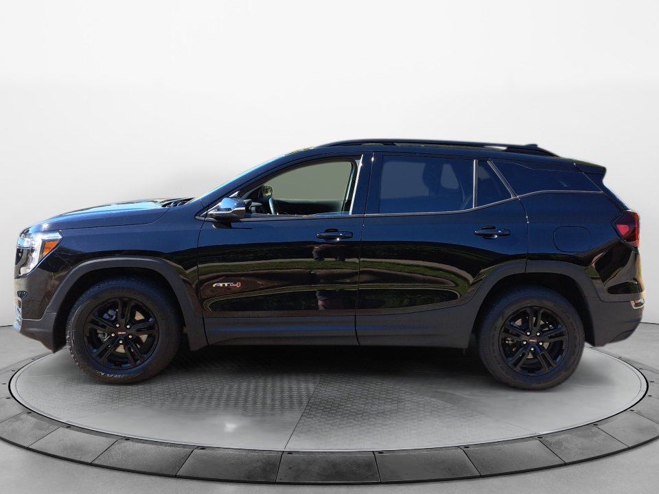 Used 2024 GMC Terrain SUV