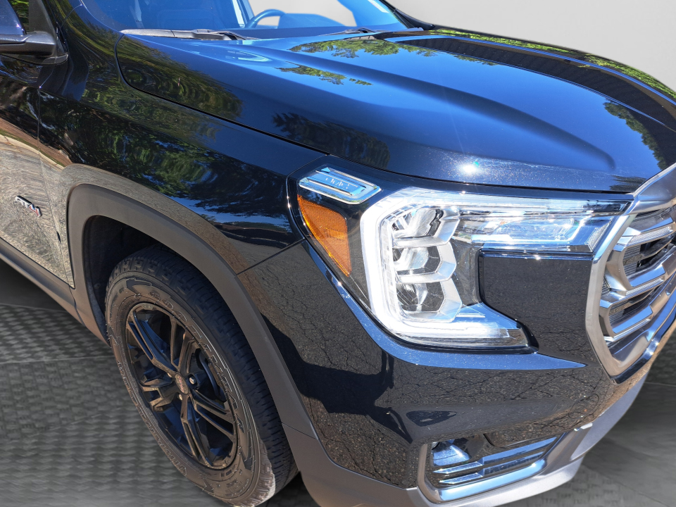 Used 2024 GMC Terrain SUV