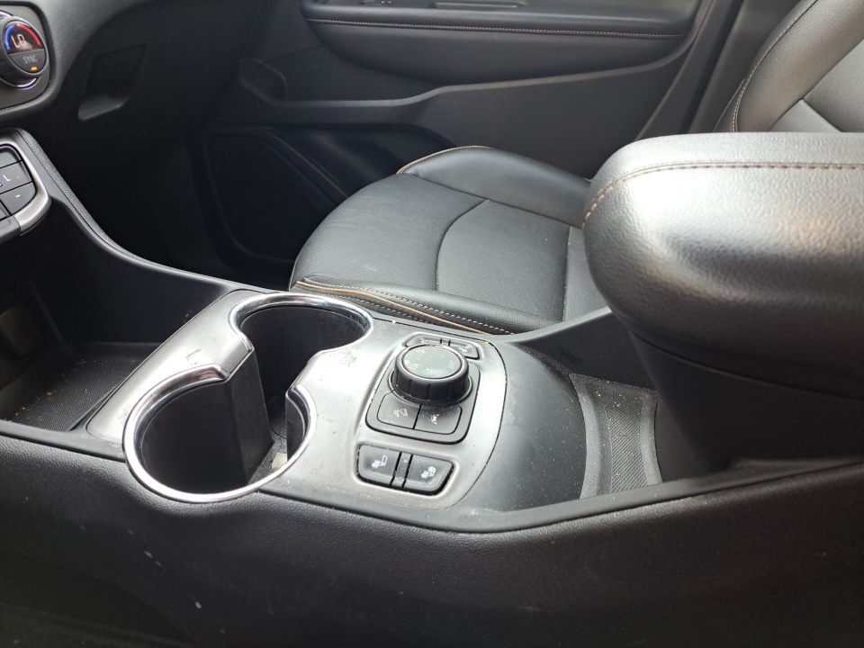 Used 2024 GMC Terrain SUV