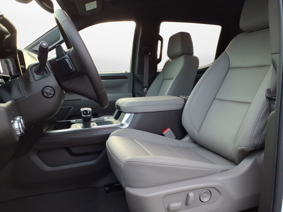 3GTUUDE83TG176021 2026 GMC Sierra 1500 Crew Cab, Standard Bed, SLT, 4WD