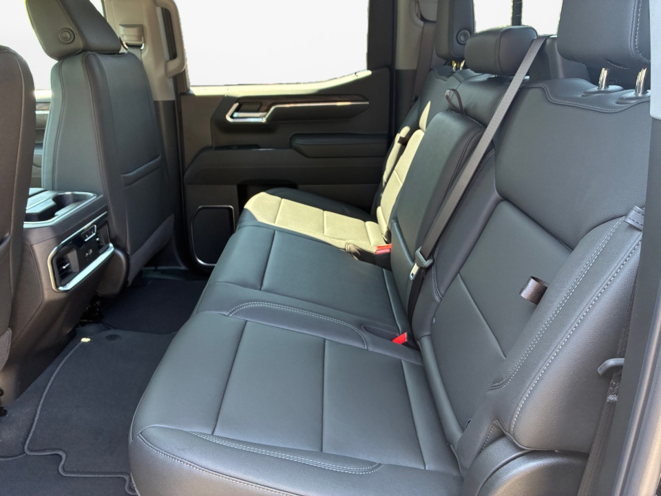 3GTUUDE88TG467680 2026 GMC Sierra 1500 SLT