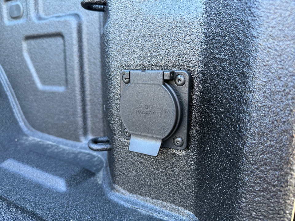 3GTUUDEL2TG235015 2026 GMC Sierra 1500 Crew Cab, Standard Bed, SLT, 4WD