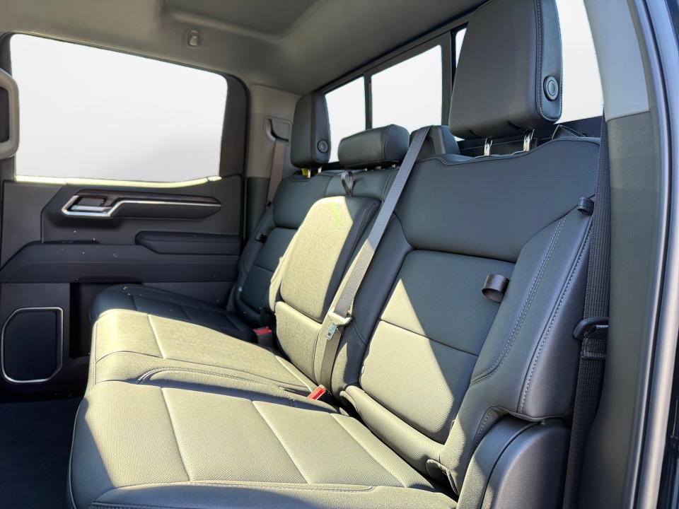 3GTUUDEL2TG235015 2026 GMC Sierra 1500 Crew Cab, Standard Bed, SLT, 4WD