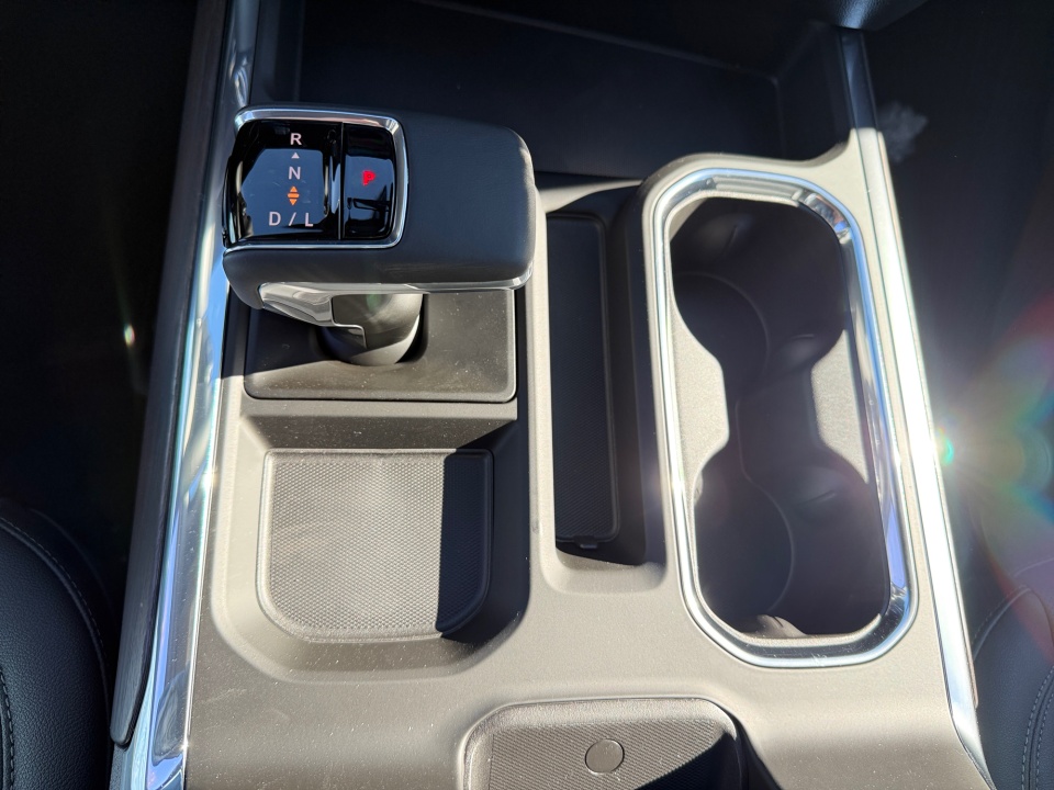 3GTUUDEL2TG235015 2026 GMC Sierra 1500 Crew Cab, Standard Bed, SLT, 4WD