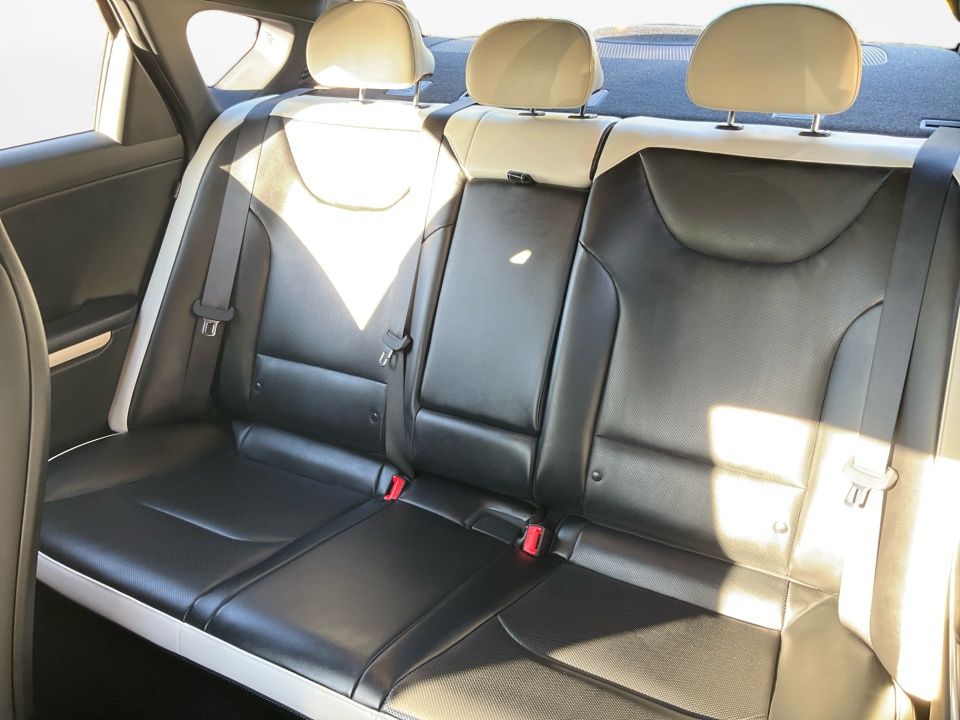 3KPFW4DC6SE198260 2025 Kia K4 GT-Line Turbo