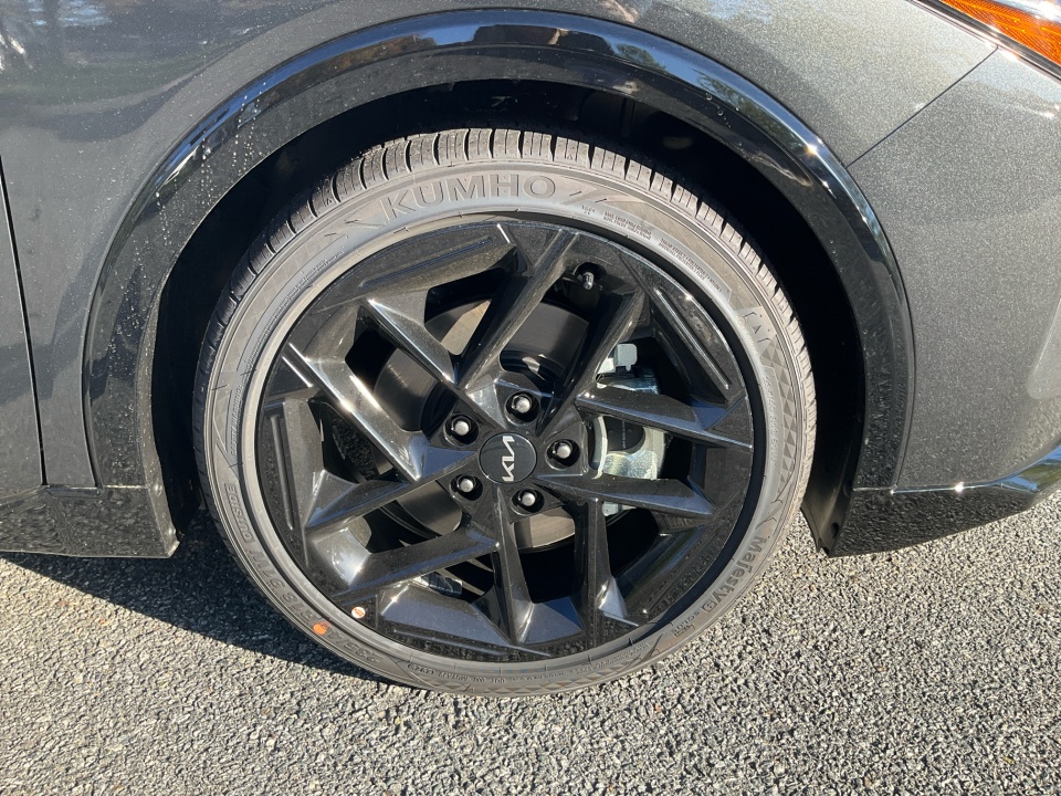 3KPFW4DC6SE198260 2025 Kia K4 GT-Line Turbo