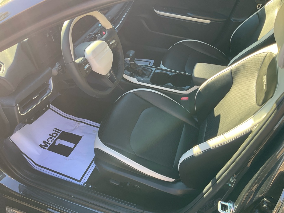 3KPFW4DC6SE198260 2025 Kia K4 GT-Line Turbo