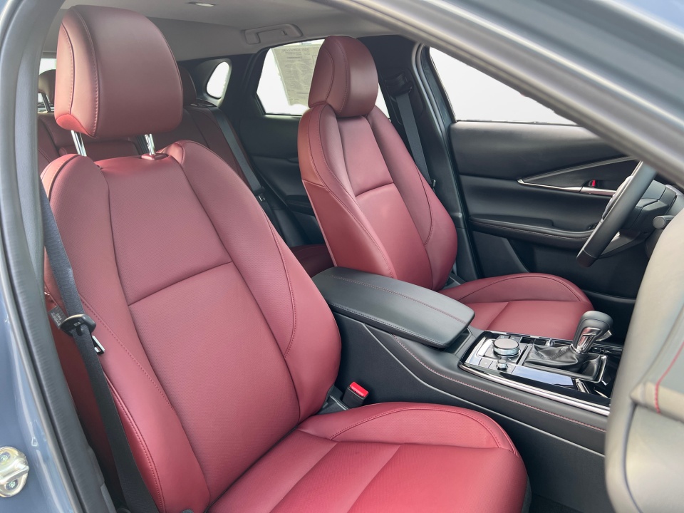 3MVDMBCM1SM851061 2025 Mazda CX-30 2.5 S Carbon Edition