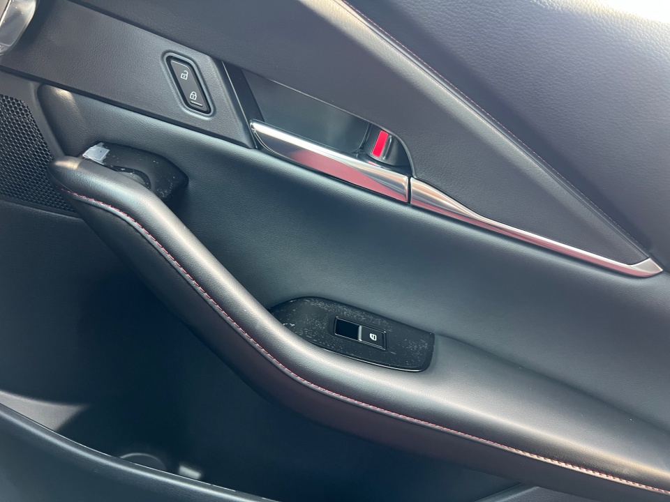 3MVDMBCM1SM851061 2025 Mazda CX-30 2.5 S Carbon Edition