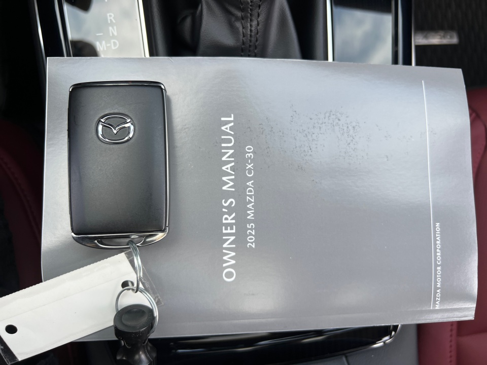 3MVDMBCM1SM851061 2025 Mazda CX-30 2.5 S Carbon Edition