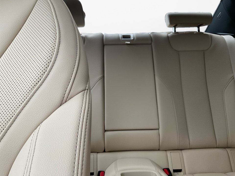 3MW33CM05T8G16803 2026 BMW 230i xDrive