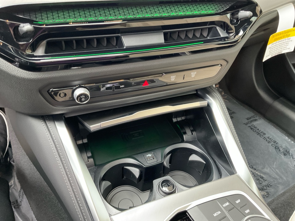 3MW33CM05T8G16803 2026 BMW 230i xDrive