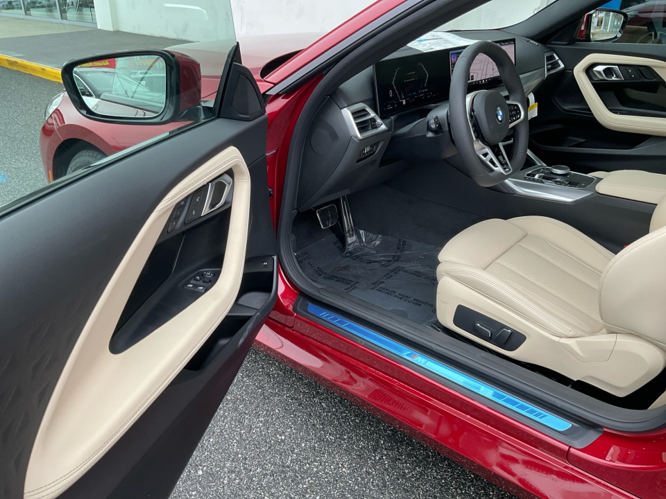 3MW33CM05T8G16803 2026 BMW 230i xDrive