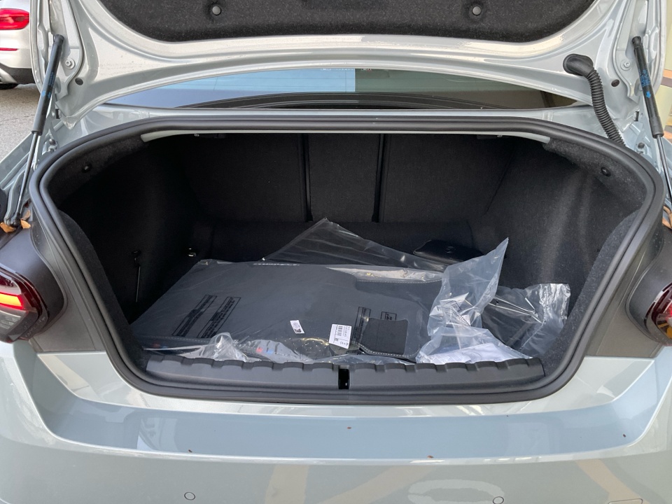 3MW43CM05T8G04932 2026 BMW M240 i