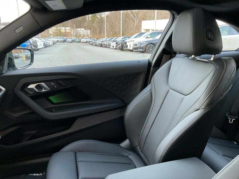 3MW43CM05T8G04932 2026 BMW M240 i