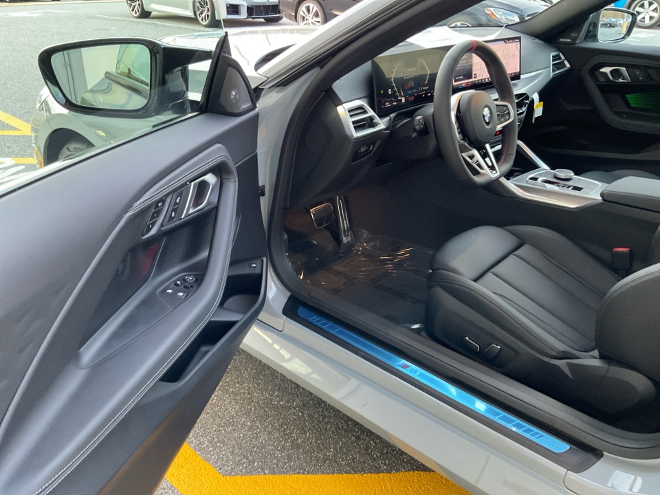 3MW43CM05T8G04932 2026 BMW M240 i