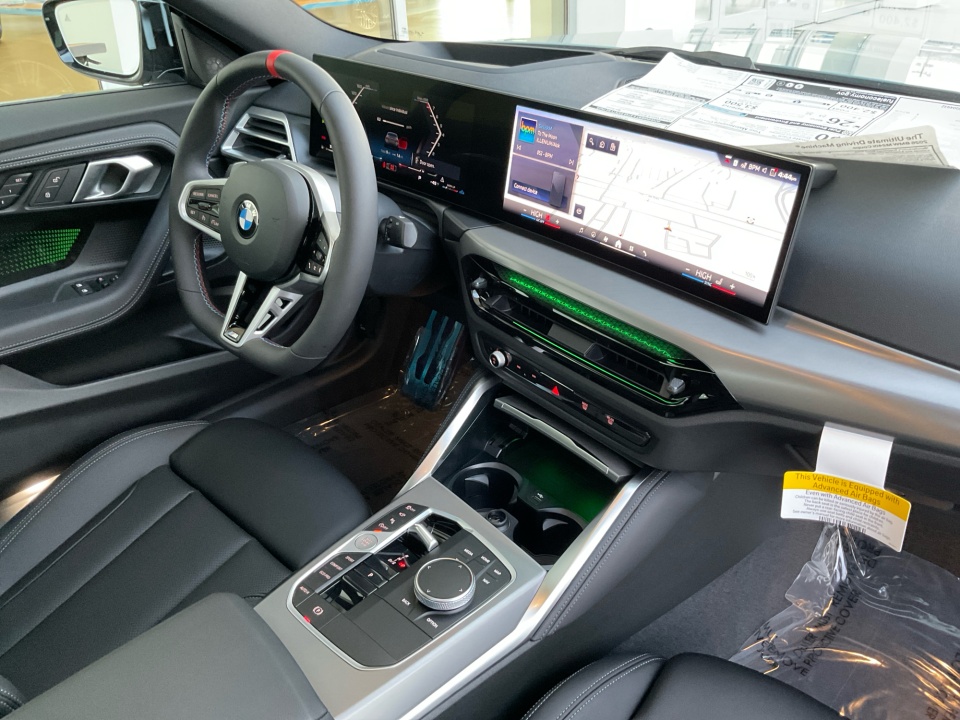 3MW43CM05T8G04932 2026 BMW M240 i