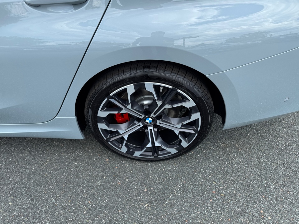 3MW89CW05T8G49429 2026 BMW 330i 330i NA xDrive
