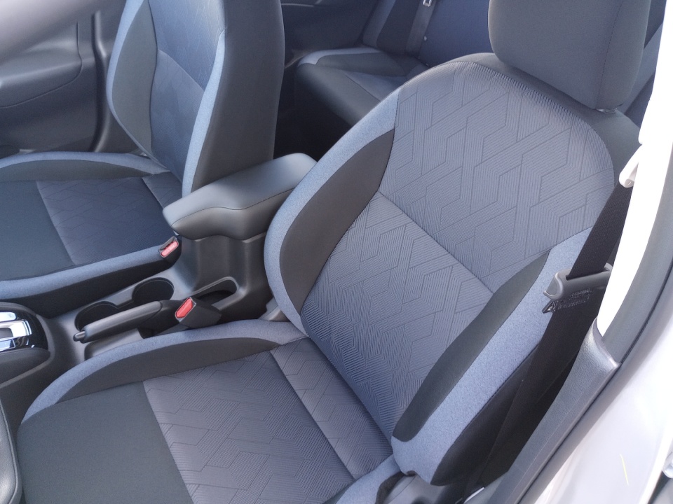 3N1CN8EV1SL878532 2025 Nissan Versa 1.6 SV